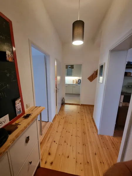 Schöne und günstige 3-Zimmer-Wohnung in Berlin-Weißensee mit Balkon — photo 1